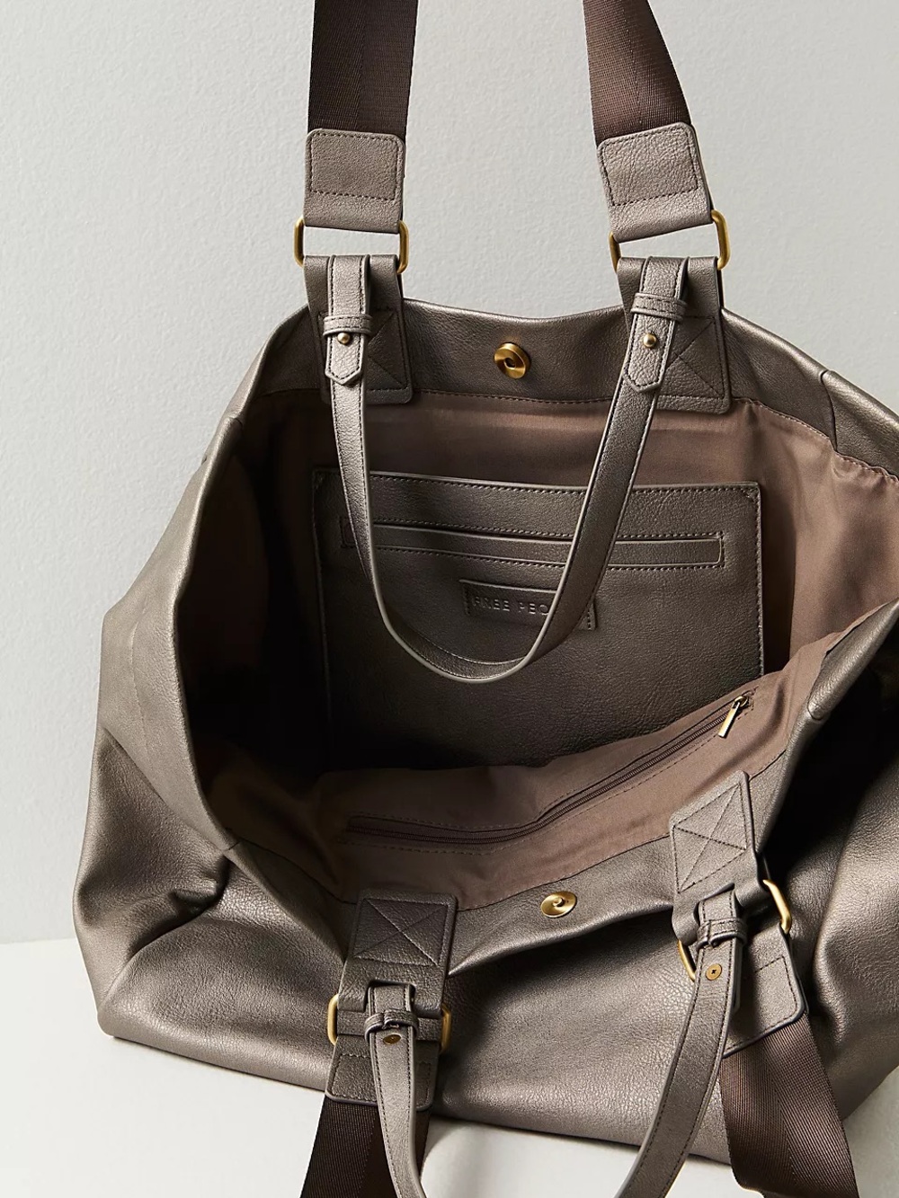 Free People Ventura Vegan Tote Bag NWT - Picture 5 of 8